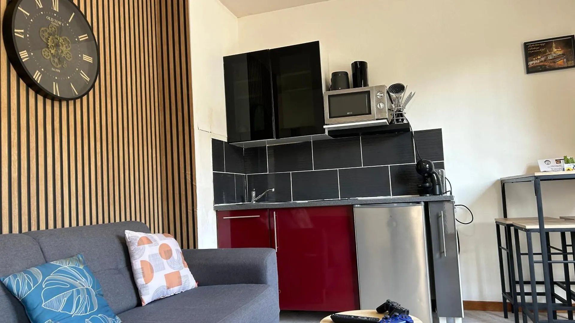 Apartment Reve Divin T2 En R/C Parking-Bagagerie-Salle Sport-Barbecue Lourdes